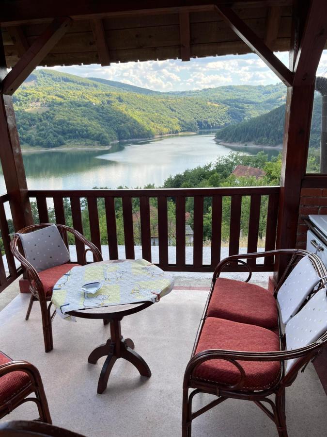Apartman Jezero Vrutci Užice Extérieur photo