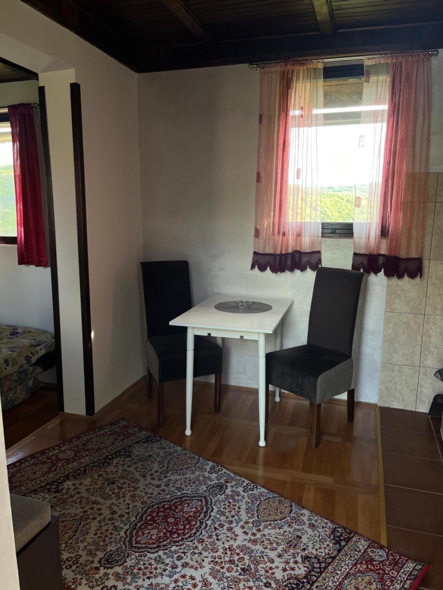 Apartman Jezero Vrutci Užice Extérieur photo